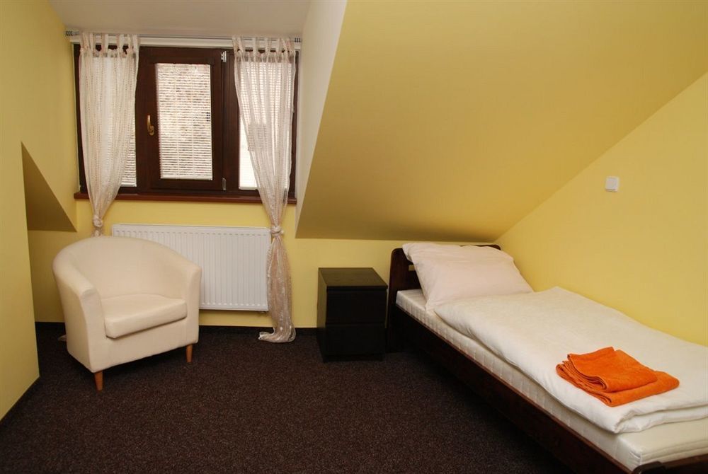 Hotel U Zlateho Byka Písek Exteriör bild